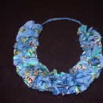 textiel ketting blauwe cirkels textiel ketting blauwe cirkels