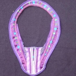 textiel ketting paars/lila met ritsje textiel ketting paars/lila met ritsje