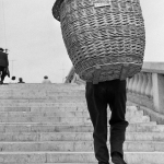 Man met mand 1962