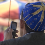 Man met mobieltje - Marokko Man met mobieltje - Marokko