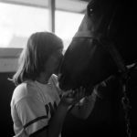 Meisje met paard Meisje met paard
