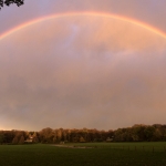 Weiland bij 'Kommer-rust' met regenboog Weiland bij 'Kommer-rust' met regenboog