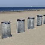 Vuilniszakken op strand Vuilniszakken op strand