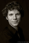 Voor een profielfoto bent u hier aan het juiste adres. Zakelijk of prive, in de studio of bij u op de zaak. Vraag vrijblijvend om een offerte.
