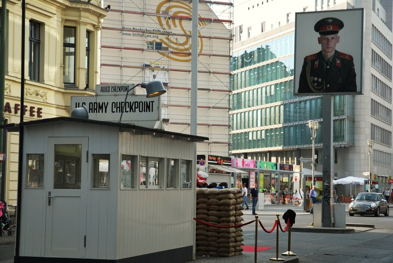 Checkpoint Charlie -Berlin